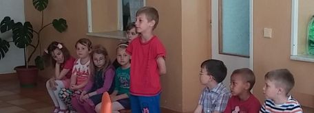 Vystúpenie detí z mš bzince pod javorinou - 13199514_1121275527903709_1399126498_o